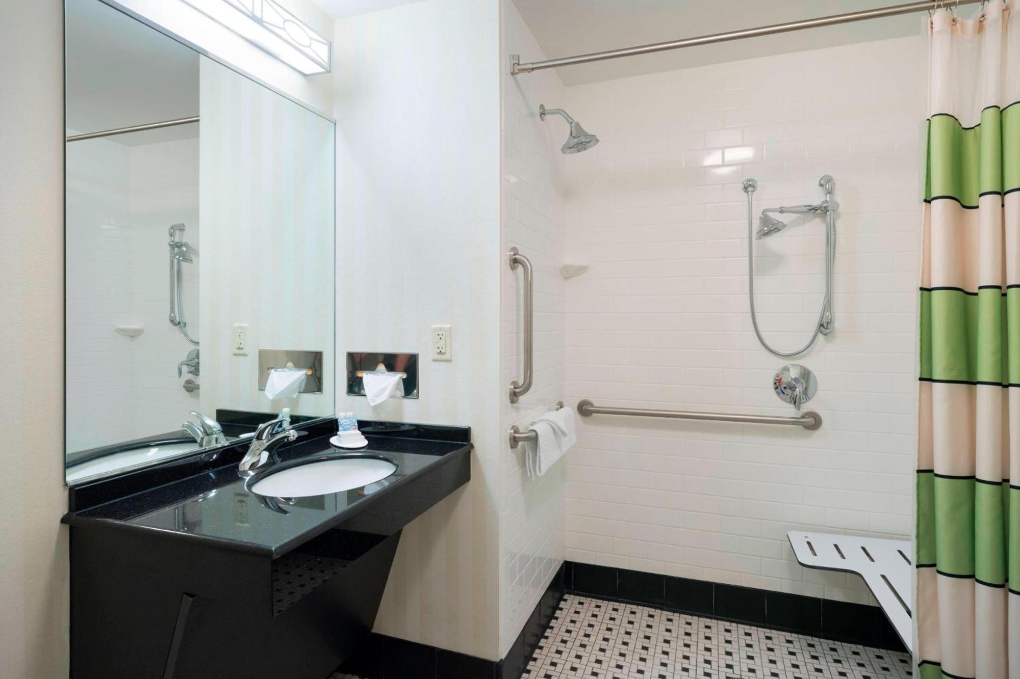 Fairfield Inn & Suites Huntingdon Raystown Lake Экстерьер фото