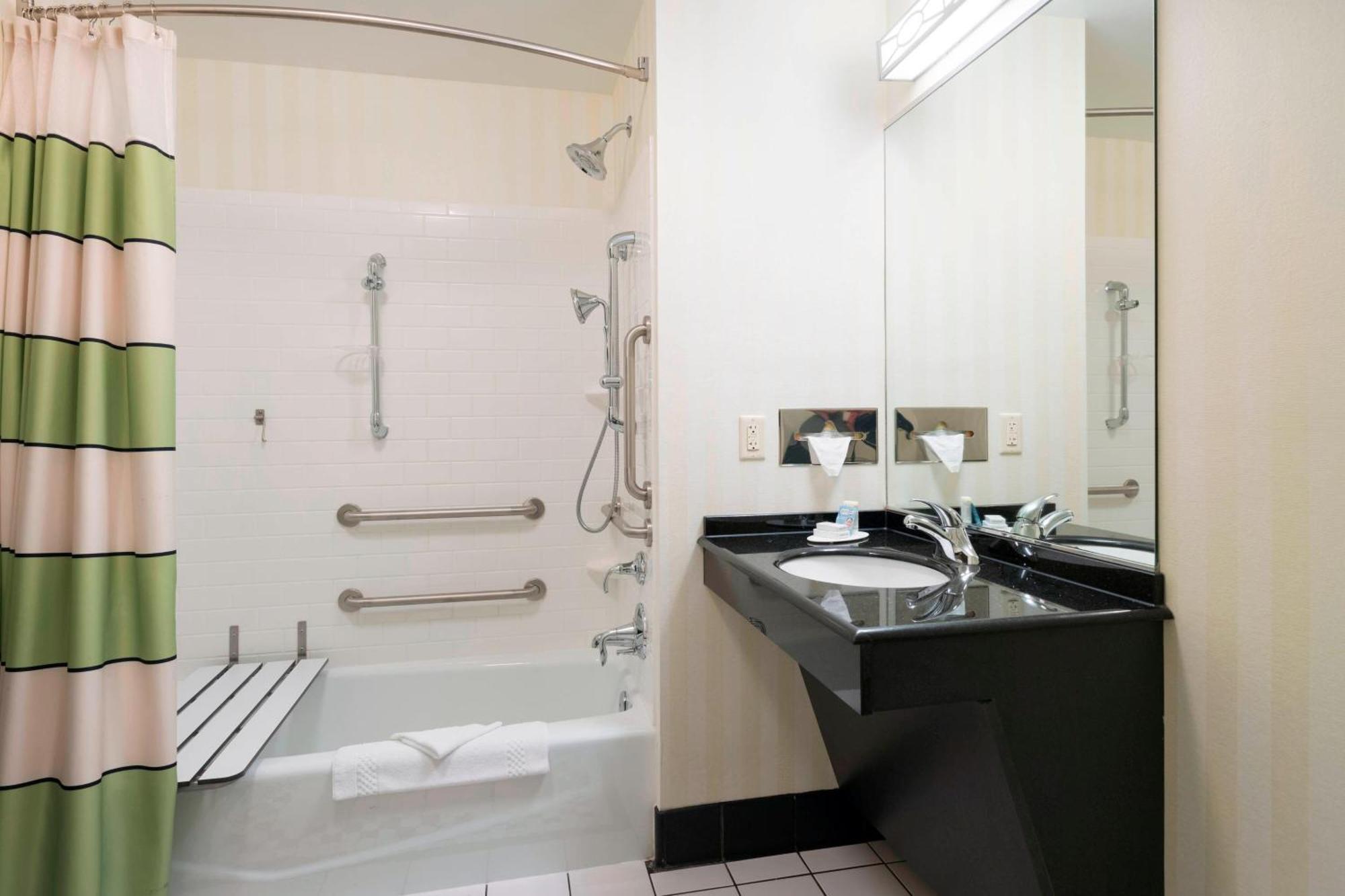 Fairfield Inn & Suites Huntingdon Raystown Lake Экстерьер фото